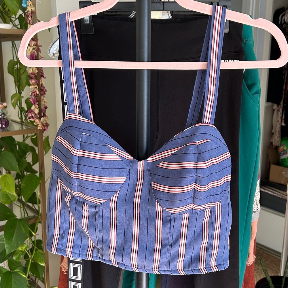 Band of Gypsies Cropped Tank. Large. PTP 17”.